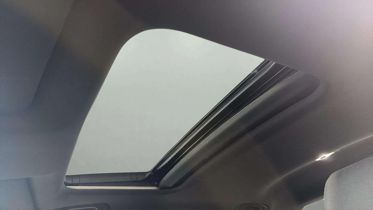 2023 Honda Civic SPORT | SUNROOF | HTD SEATS | CARPLAY | 1 OWNER Photo