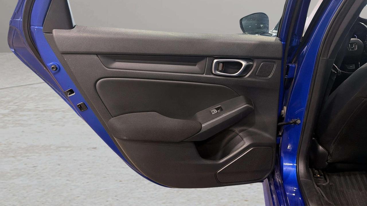 2023 Honda Civic SPORT | SUNROOF | HTD SEATS | CARPLAY | 1 OWNER Photo