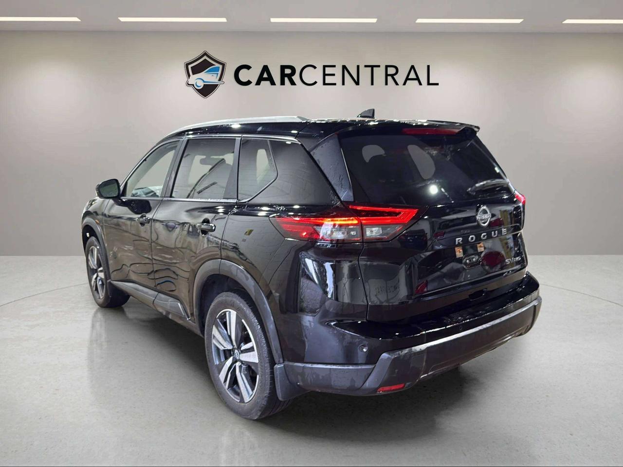 2024 Nissan Rogue SV PREMIUM| CLEAN CARFAX |360 | PANO | PRO PILOT Photo
