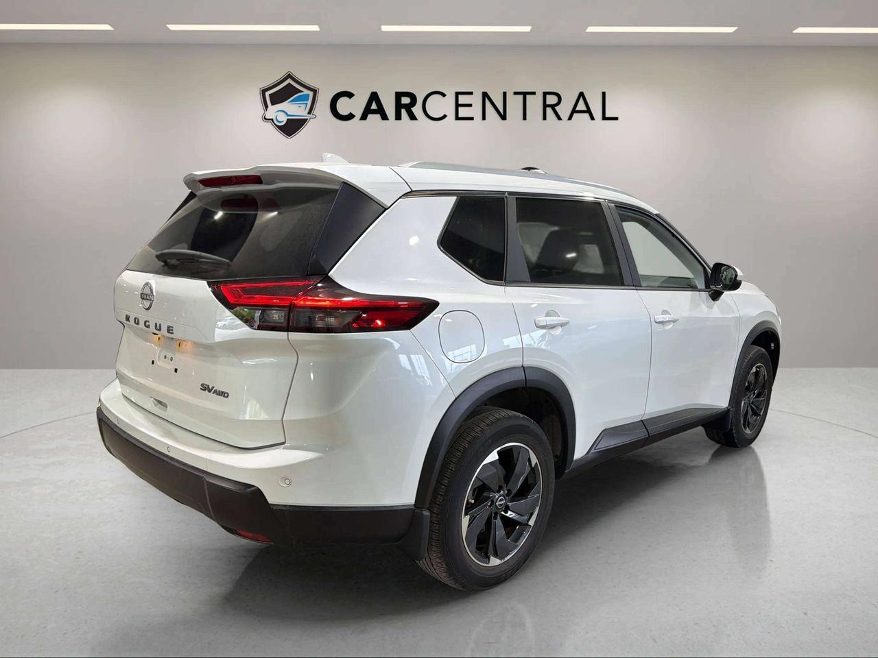 2024 Nissan Rogue SV MOONROOF |CLEAN CARFAX|PANO| CARPLAY| PRO PILOT Photo