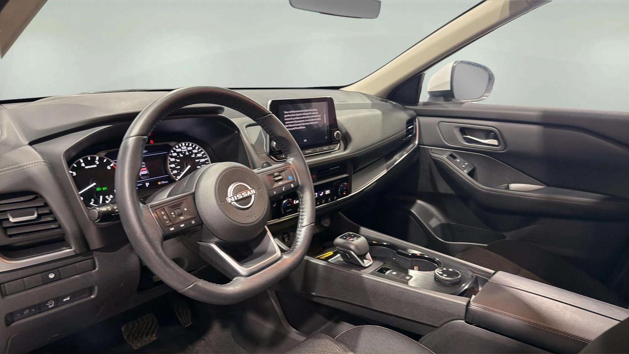 2024 Nissan Rogue SV MOONROOF |CLEAN CARFAX|PANO| CARPLAY| PRO PILOT Photo
