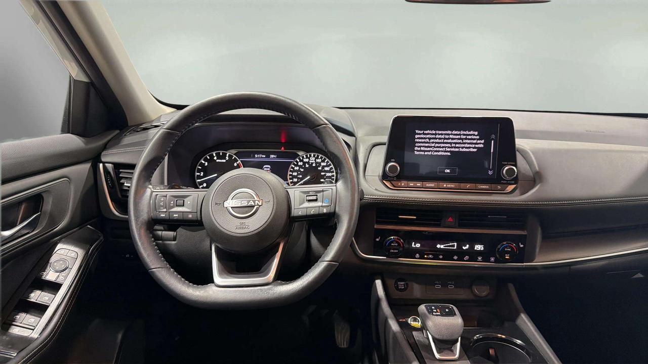 2024 Nissan Rogue SV MOONROOF |CLEAN CARFAX|PANO| CARPLAY| PRO PILOT Photo
