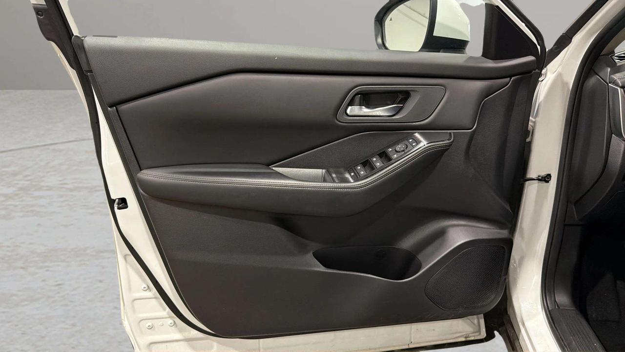 2024 Nissan Rogue SV MOONROOF |CLEAN CARFAX|PANO| CARPLAY| PRO PILOT Photo