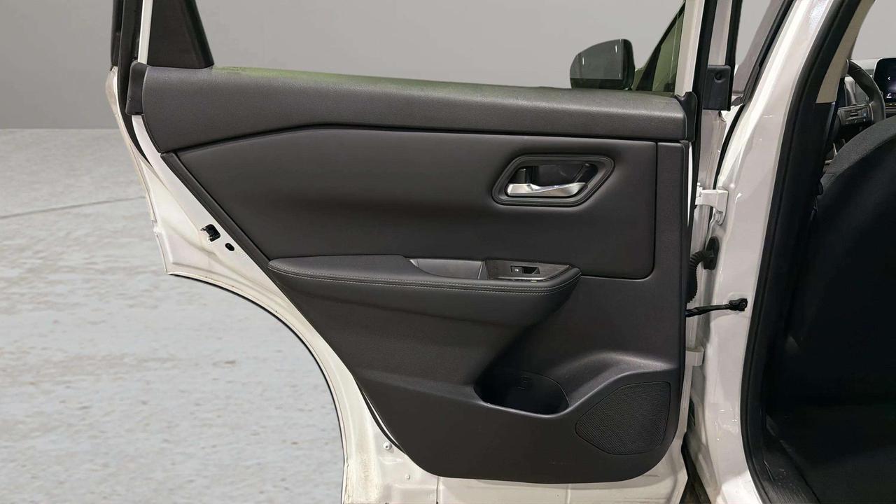 2024 Nissan Rogue SV MOONROOF |CLEAN CARFAX|PANO| CARPLAY| PRO PILOT Photo