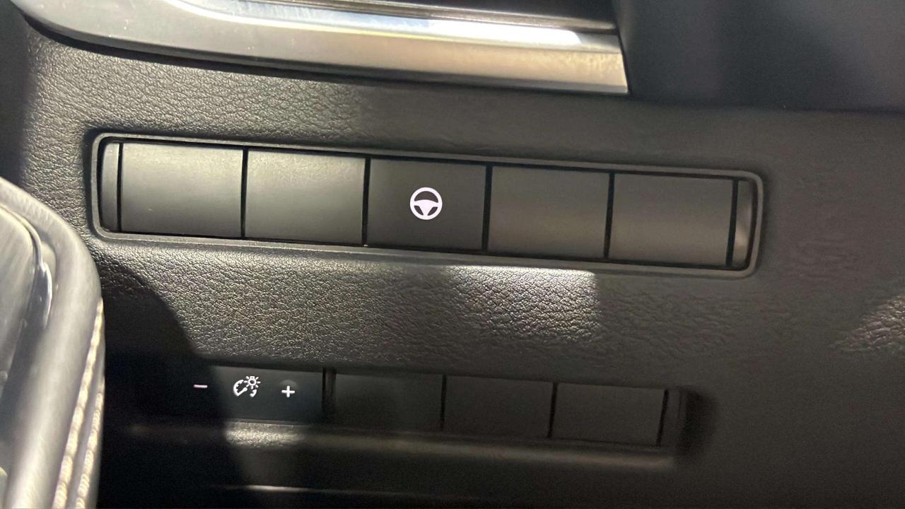 2022 Nissan Rogue SV| CLEAN CARFAX | PANO | PRO PILOT | STARTER Photo