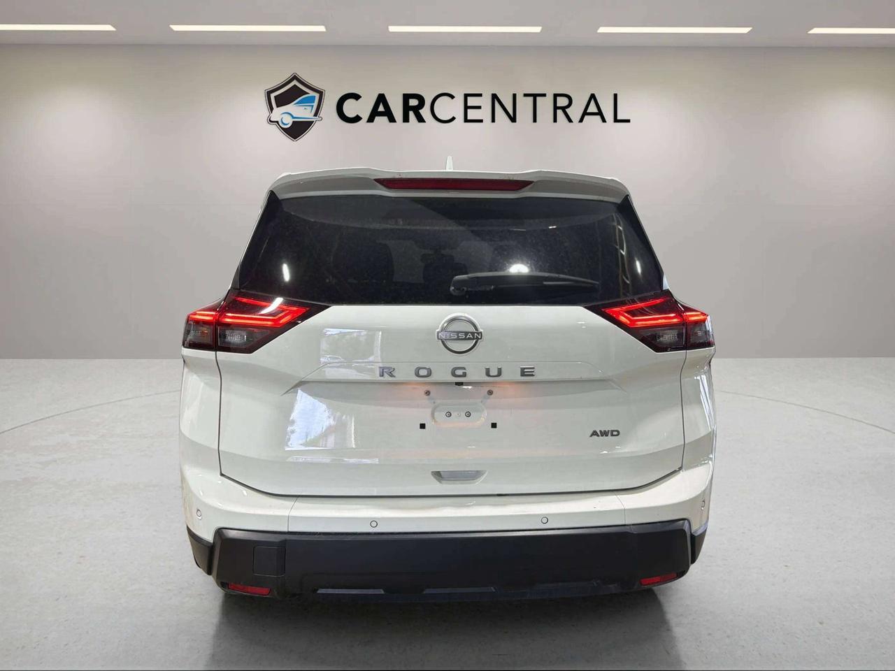 2024 Nissan Rogue S AWD | CLEAN CARFAX |1 OWNER | CARPLAY| STARTER Photo