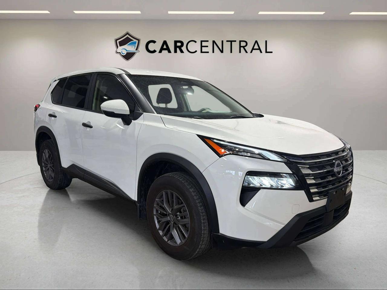 2024 Nissan Rogue S AWD | CLEAN CARFAX |1 OWNER | CARPLAY| STARTER Photo