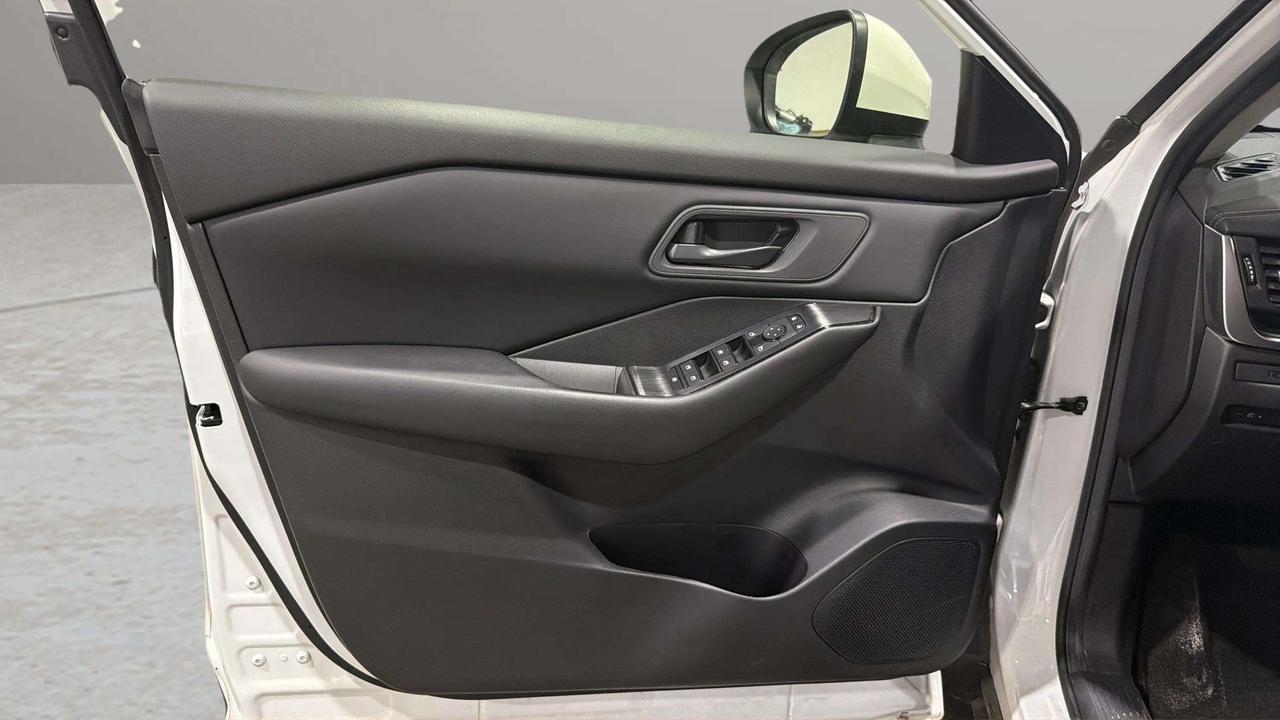2024 Nissan Rogue S AWD | CLEAN CARFAX |1 OWNER | CARPLAY| STARTER Photo