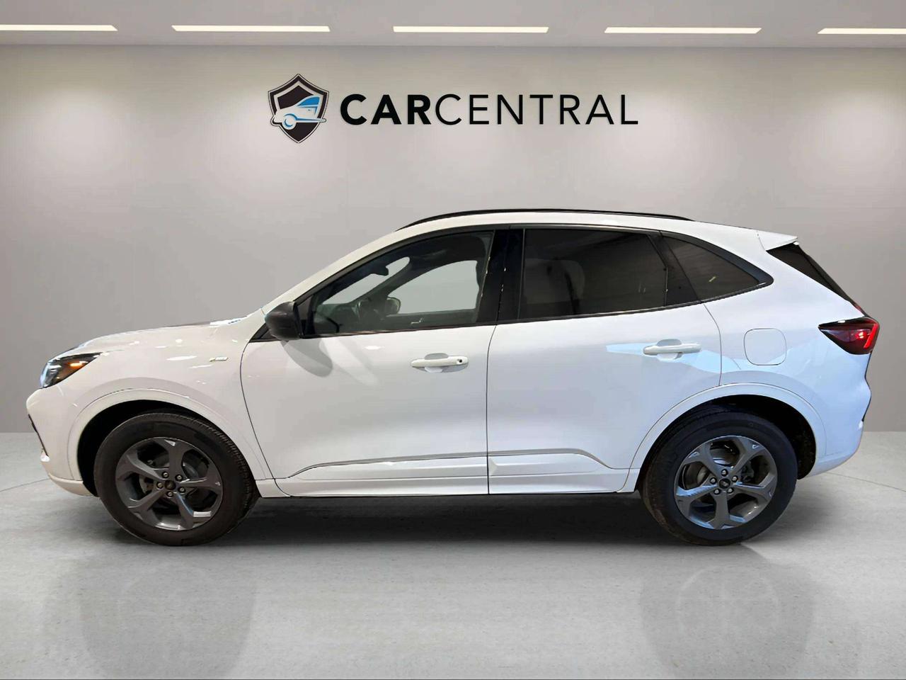 2023 Ford Escape ST-LINE HYBRID | CLEAN CARFAX | CARPLAY | STARTER Photo1