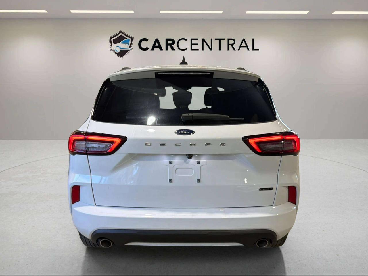 2023 Ford Escape ST-LINE HYBRID | CLEAN CARFAX | CARPLAY | STARTER Photo