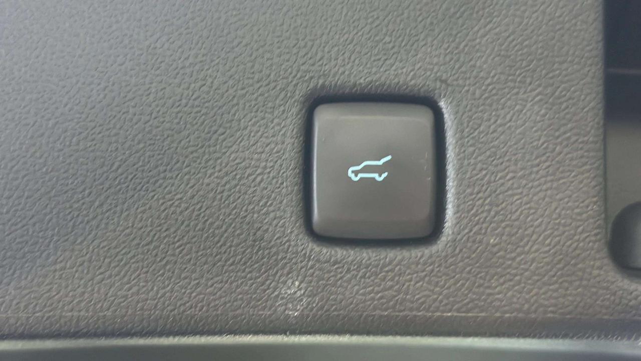 2023 Ford Escape ST-LINE HYBRID | CLEAN CARFAX | CARPLAY | STARTER Photo
