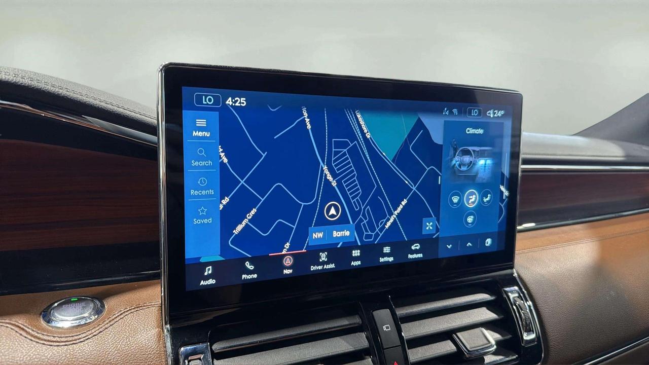 2024 Lincoln Navigator RESERVE | CLEAN CARFAX | CO PILOT | BLUECRUISE| 8 Photo