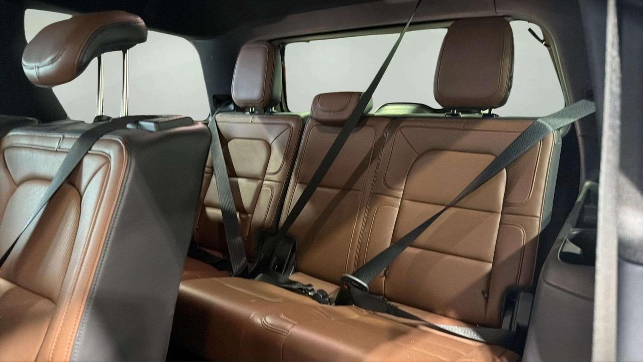 2024 Lincoln Navigator RESERVE | CLEAN CARFAX | CO PILOT | BLUECRUISE| 8 Photo