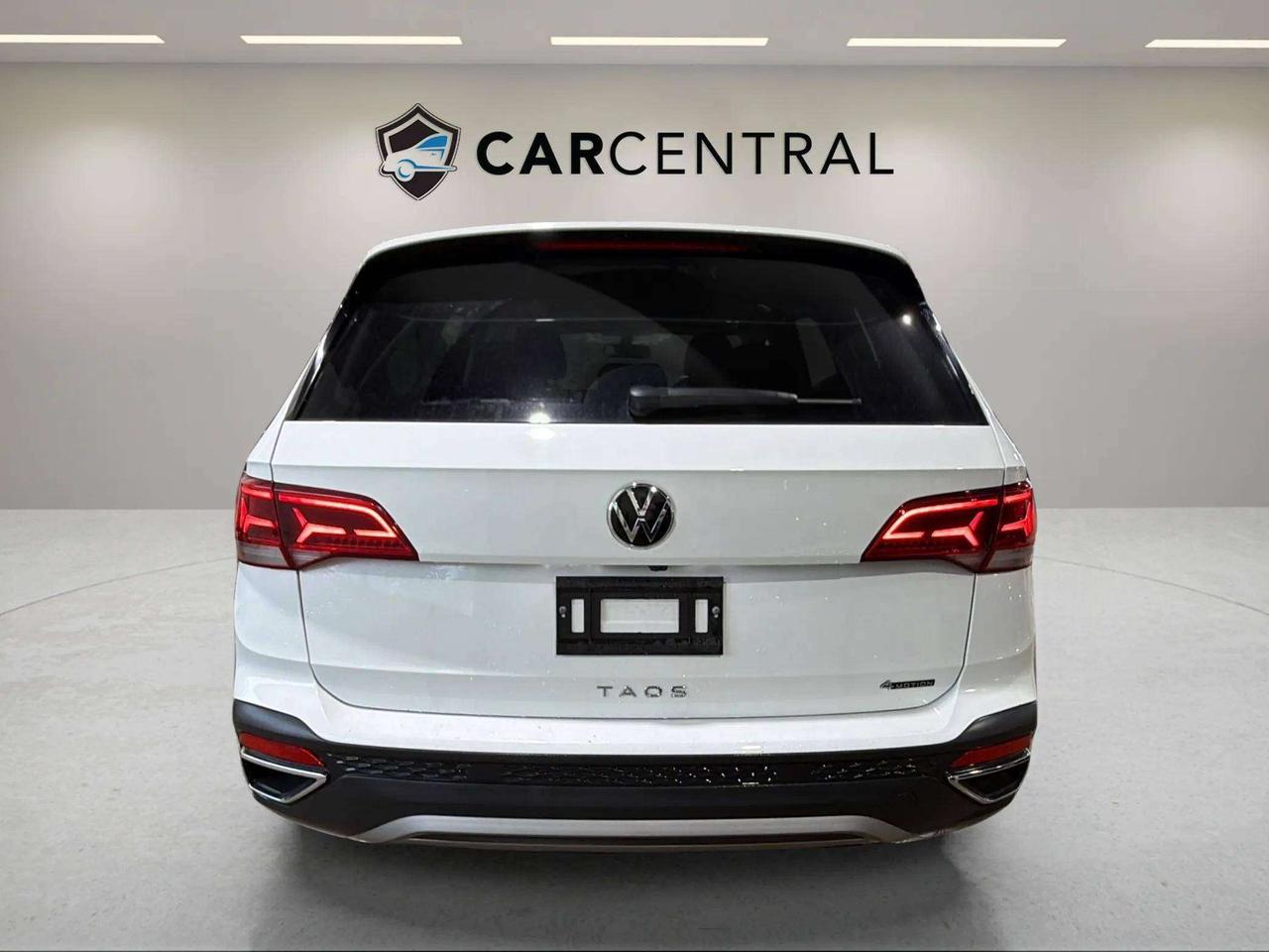 2022 Volkswagen Taos COMFORTLINE | AWD |  CLEAN CARFAX| PANO | CARPLAY| Photo