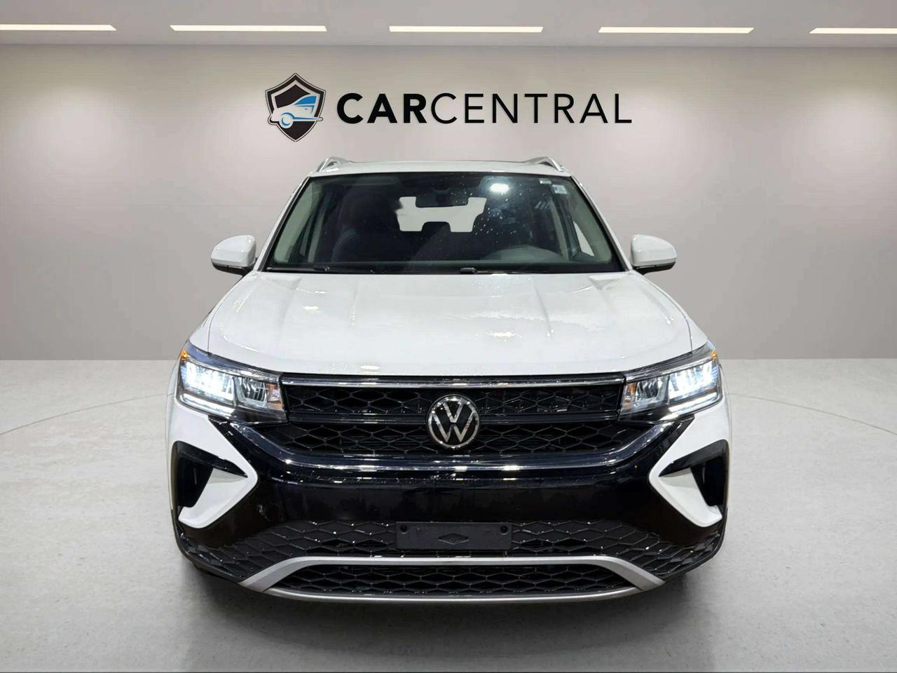 2022 Volkswagen Taos COMFORTLINE | AWD |  CLEAN CARFAX| PANO | CARPLAY| Photo