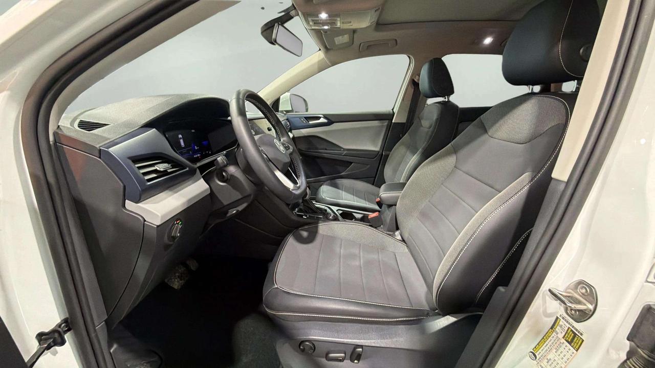 2022 Volkswagen Taos COMFORTLINE | AWD |  CLEAN CARFAX| PANO | CARPLAY| Photo