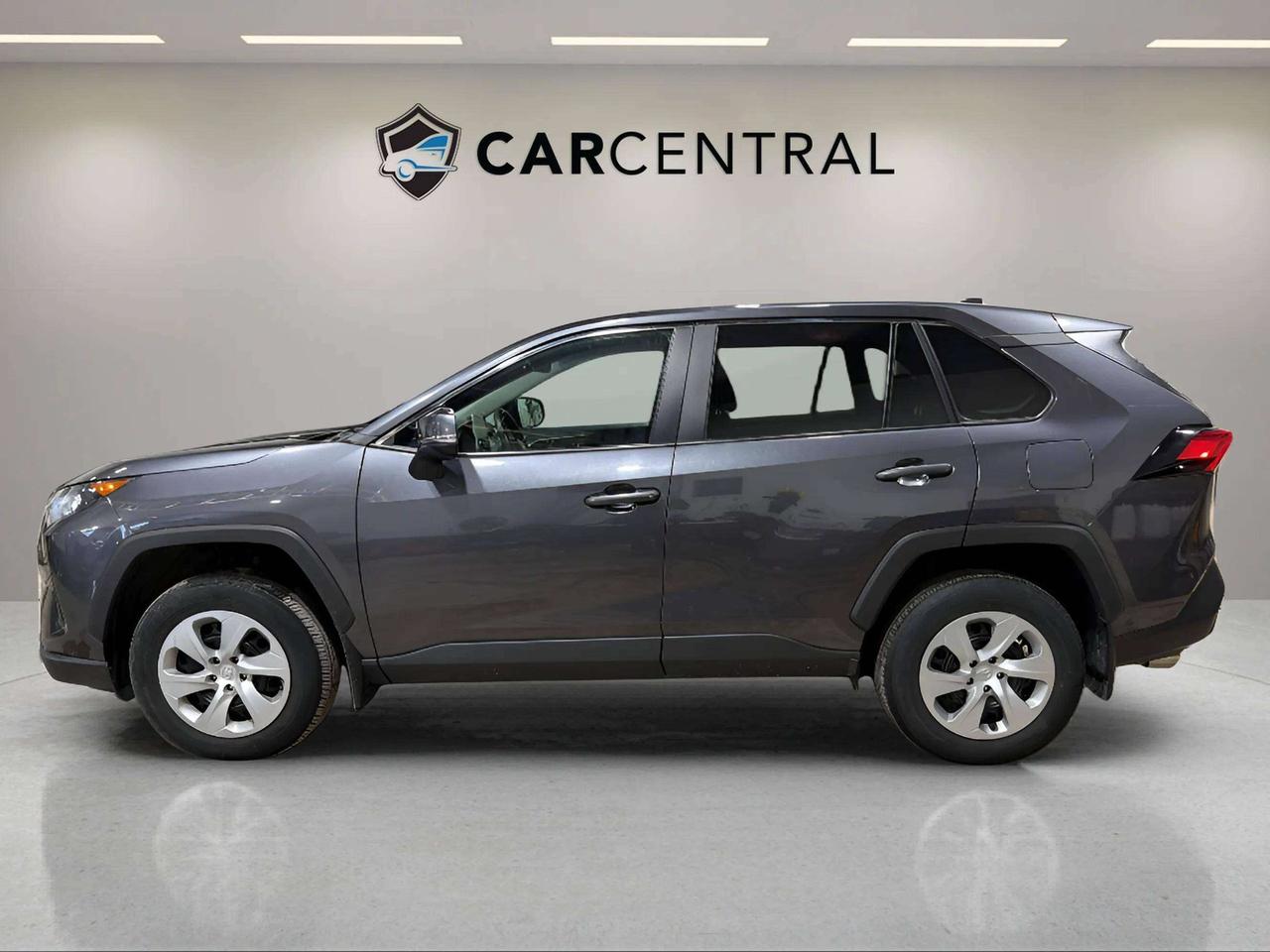 2023 Toyota RAV4 LE | AWD | CLEAN CARFAX | CARPLAY | Photo1