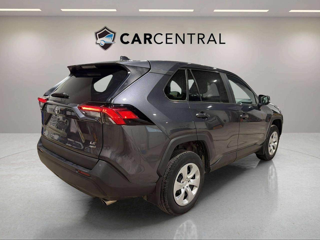 2023 Toyota RAV4 LE | AWD | CLEAN CARFAX | CARPLAY | Photo