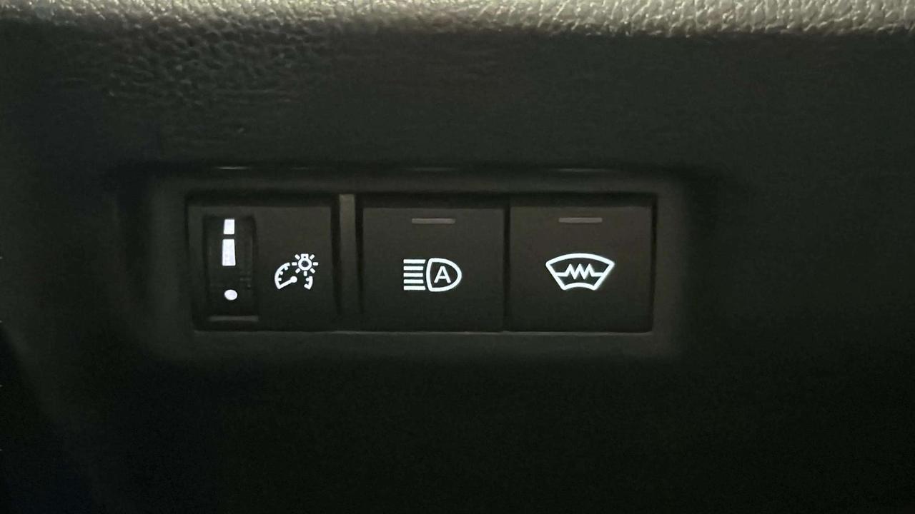 2023 Toyota RAV4 LE | AWD | CLEAN CARFAX | CARPLAY | Photo