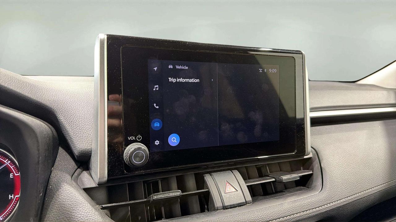 2023 Toyota RAV4 LE | AWD | CLEAN CARFAX | CARPLAY | Photo