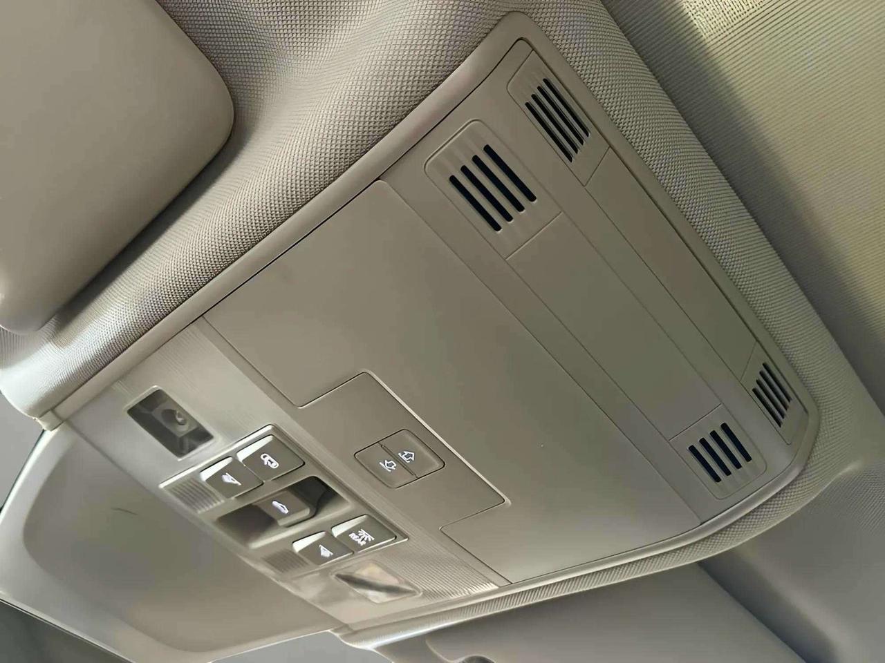 2020 Volkswagen Tiguan  Photo