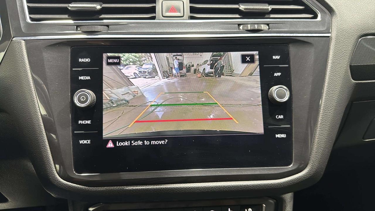 2020 Volkswagen Tiguan HIGHLINE | AWD | LEATHER | CLEAN CARFAX | Photo