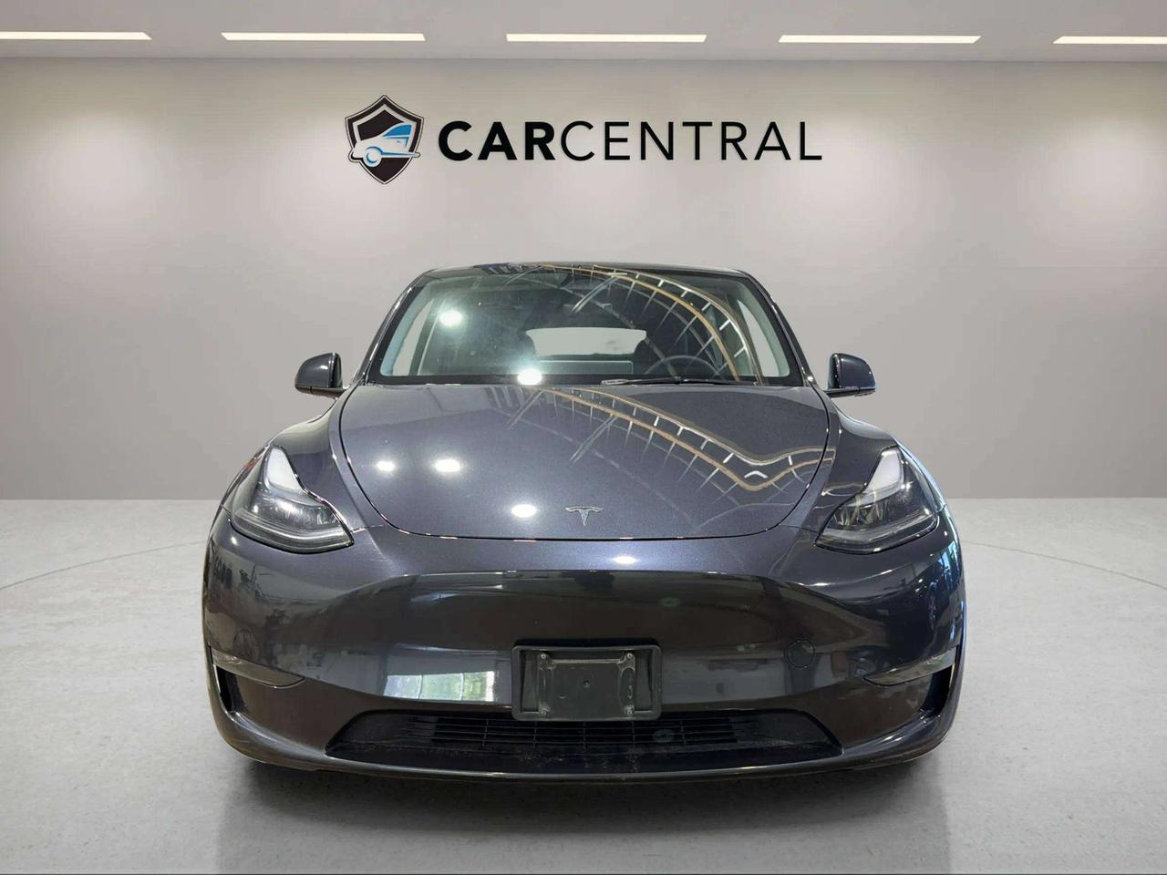 2024 Tesla Model Y LONG RANGE | CLEAN CARFAX|  GLASS ROOF | AWD Photo