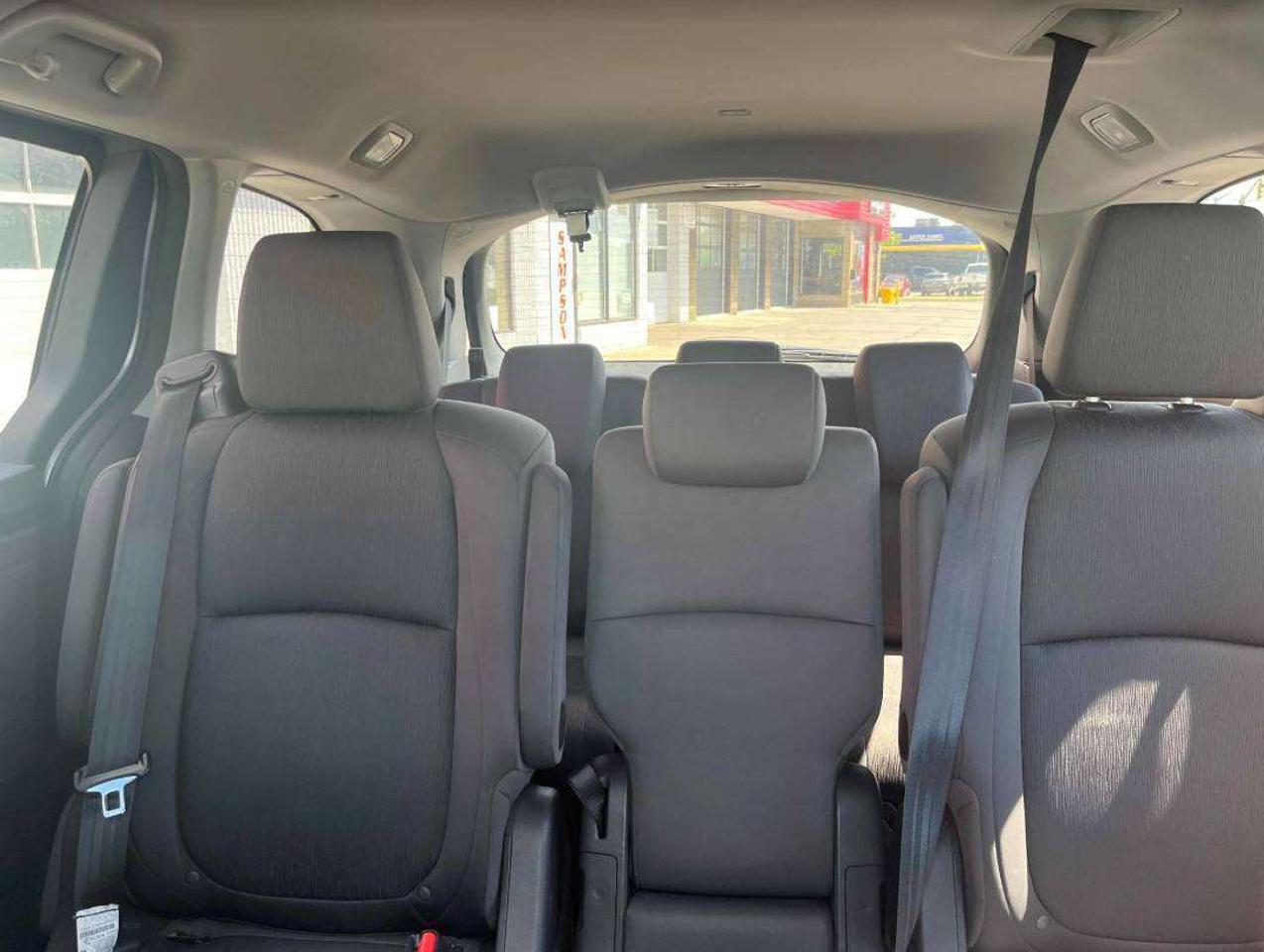 2020 Honda Odyssey EX | CLEAN CARFAX | POWER DOORS | STARTER | LOW KM Photo