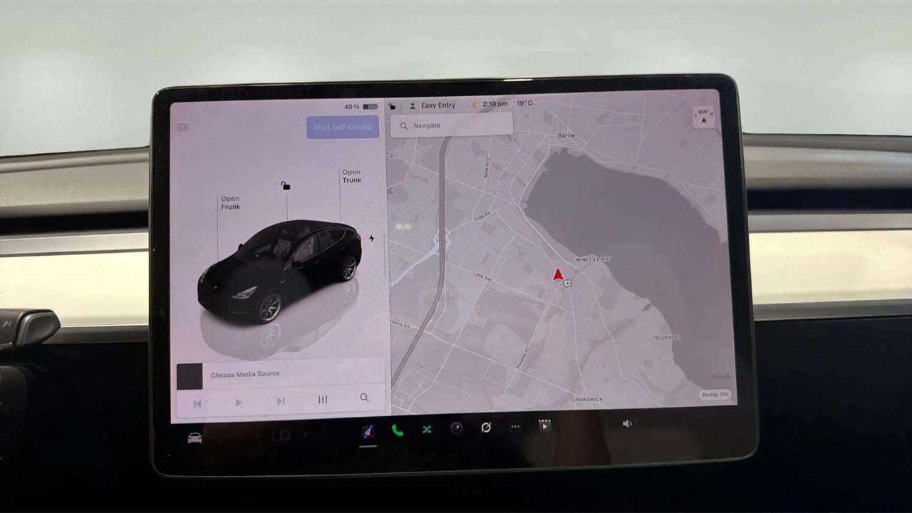 2024 Tesla Model Y LONG RANGE | CLEAN CARFAX |1 OWNER | GLASS ROOF | Photo