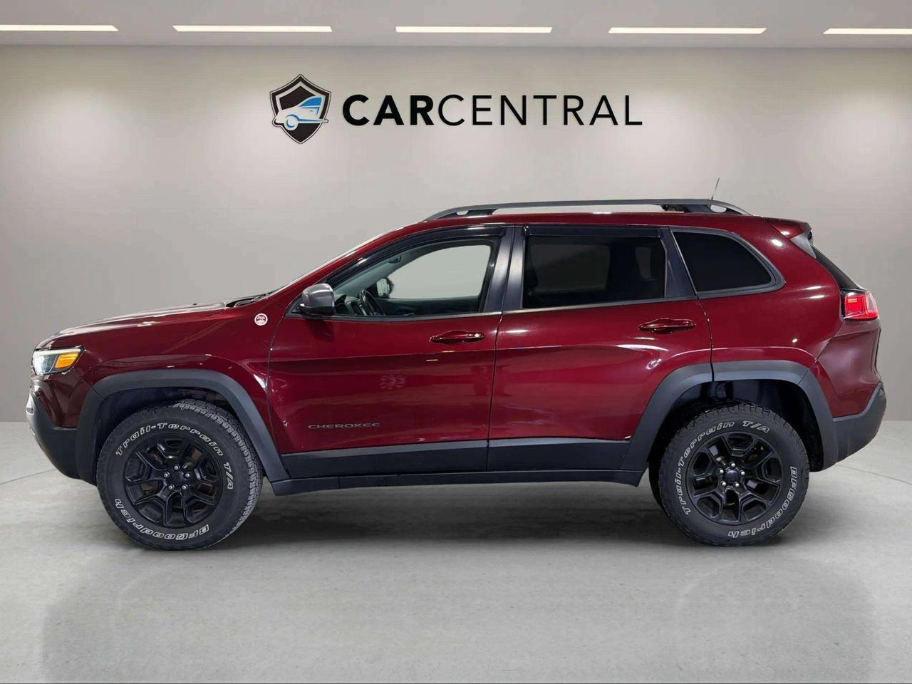 2019 Jeep Cherokee Trailhawk Photo