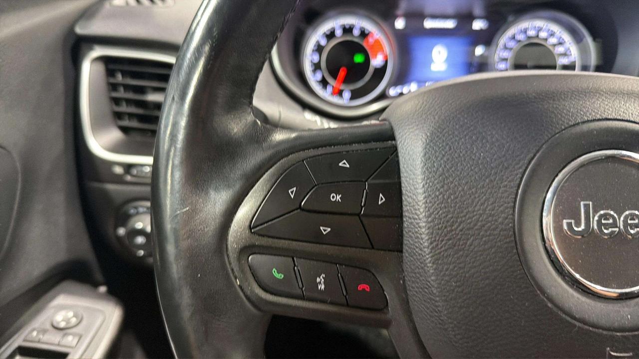 2019 Jeep Cherokee Trailhawk Photo