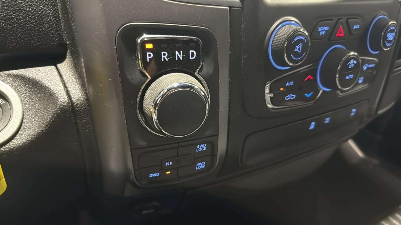2022 RAM 1500 WARLOCK| CLEAN CARFAX | 1 OWNER | HEMI | TONNEAU Photo