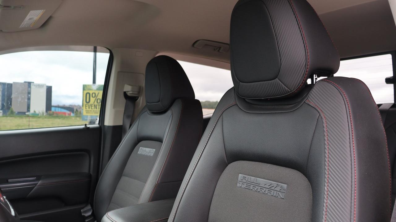 2017 GMC Canyon 4WD SLE | | Nav System | Photo