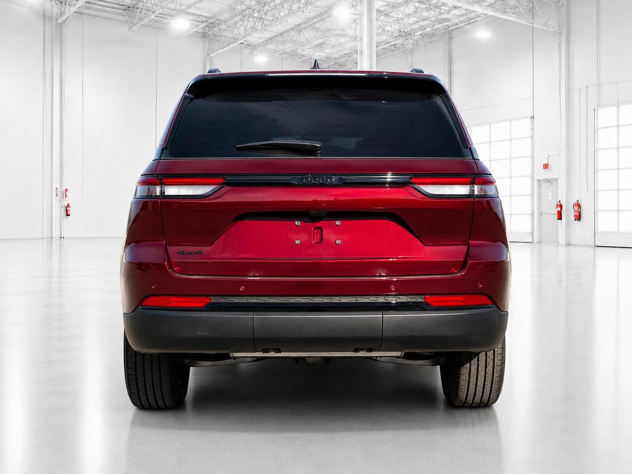 2025 Jeep Grand Cherokee Altitude Photo