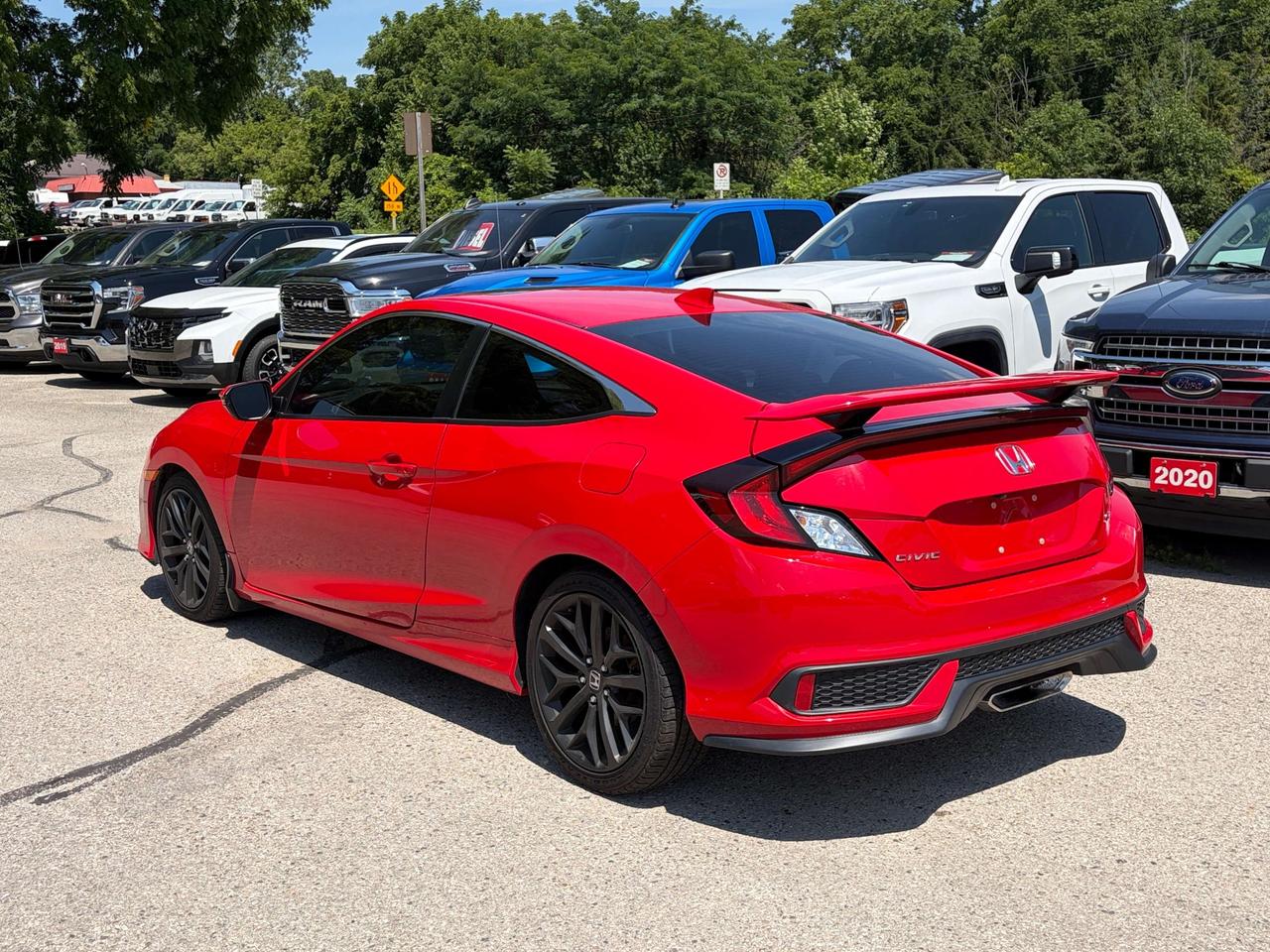 2020 Honda Civic MANUAL TRANSMISSION, CLEAN CARFAX, SUNROOF! Photo