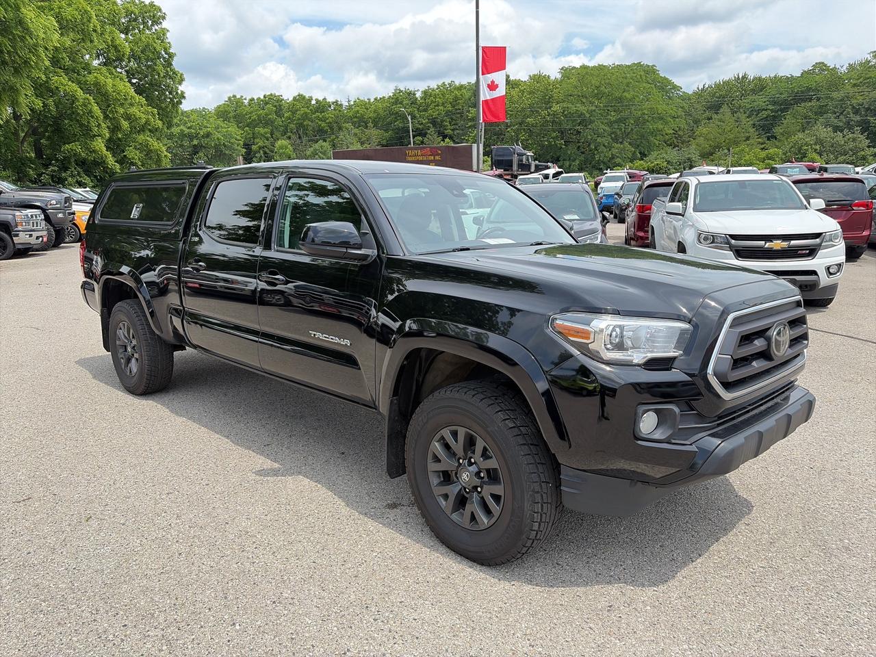 2022 Toyota Tacoma SR5, CLEAN CARFAX, 6' BOX, HEATED SEATS! - Photo #2