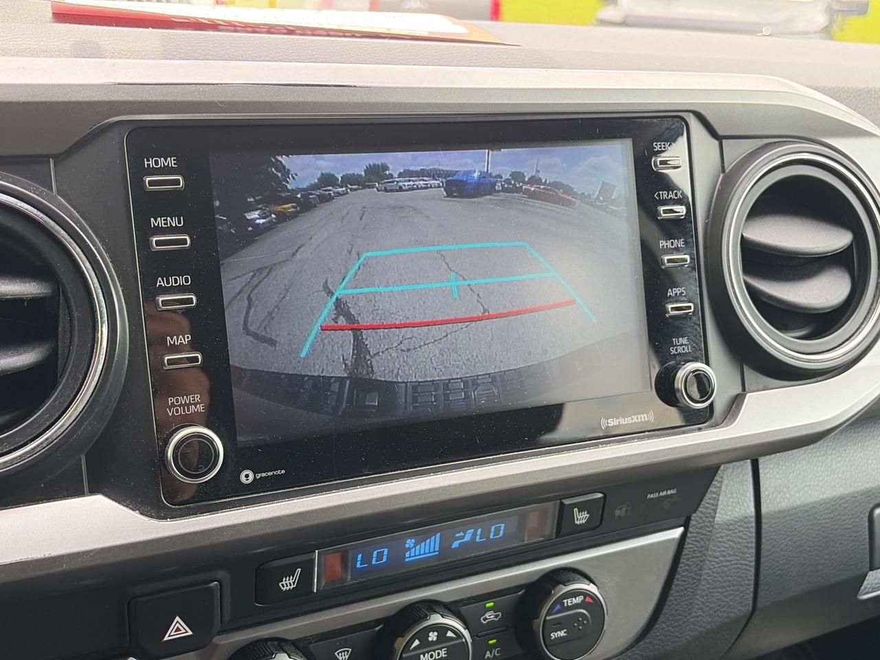 2022 Toyota Tacoma SR5, CLEAN CARFAX, 6' BOX, HEATED SEATS! - Photo #18