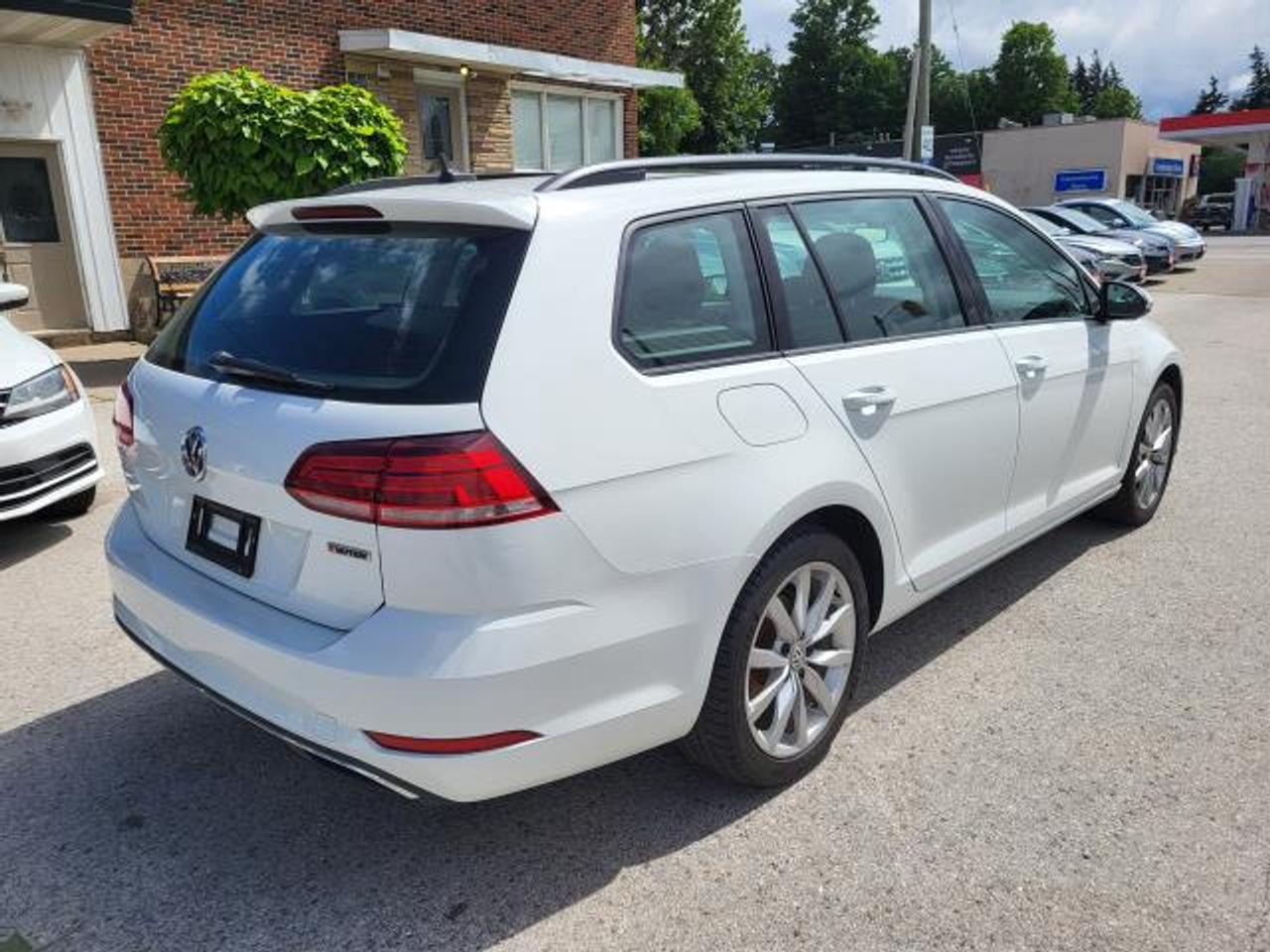 2019 Volkswagen Golf Sportwagen Highline 4motion Photo