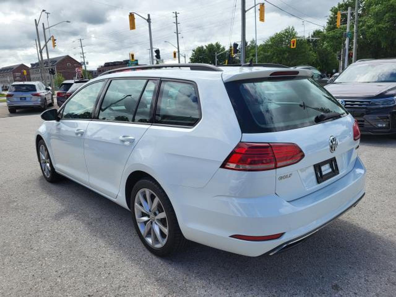 2019 Volkswagen Golf Sportwagen Highline 4motion Photo