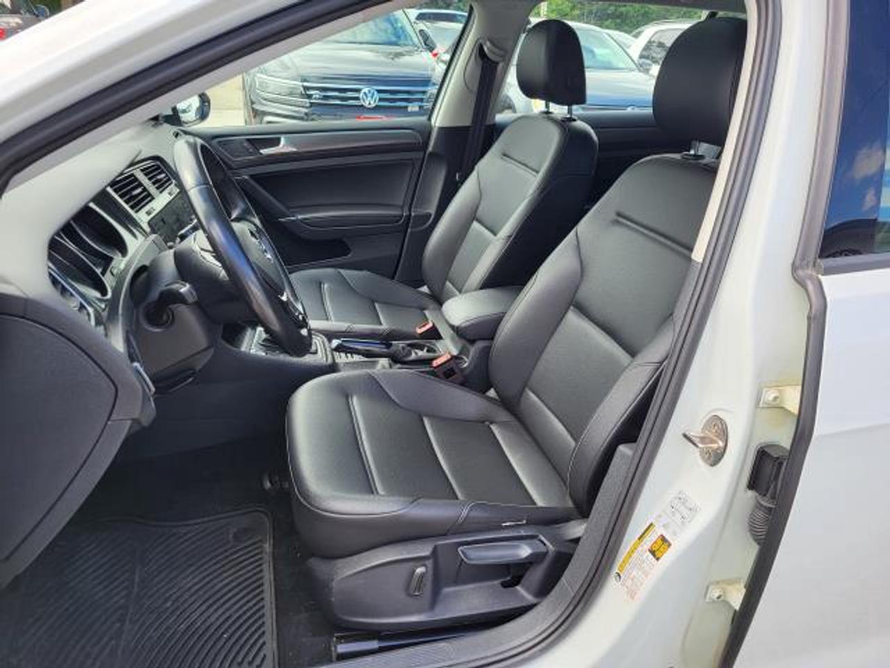 2019 Volkswagen Golf Sportwagen Highline 4motion Photo