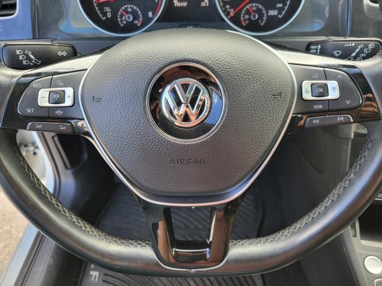 2019 Volkswagen Golf Sportwagen Highline 4motion Photo