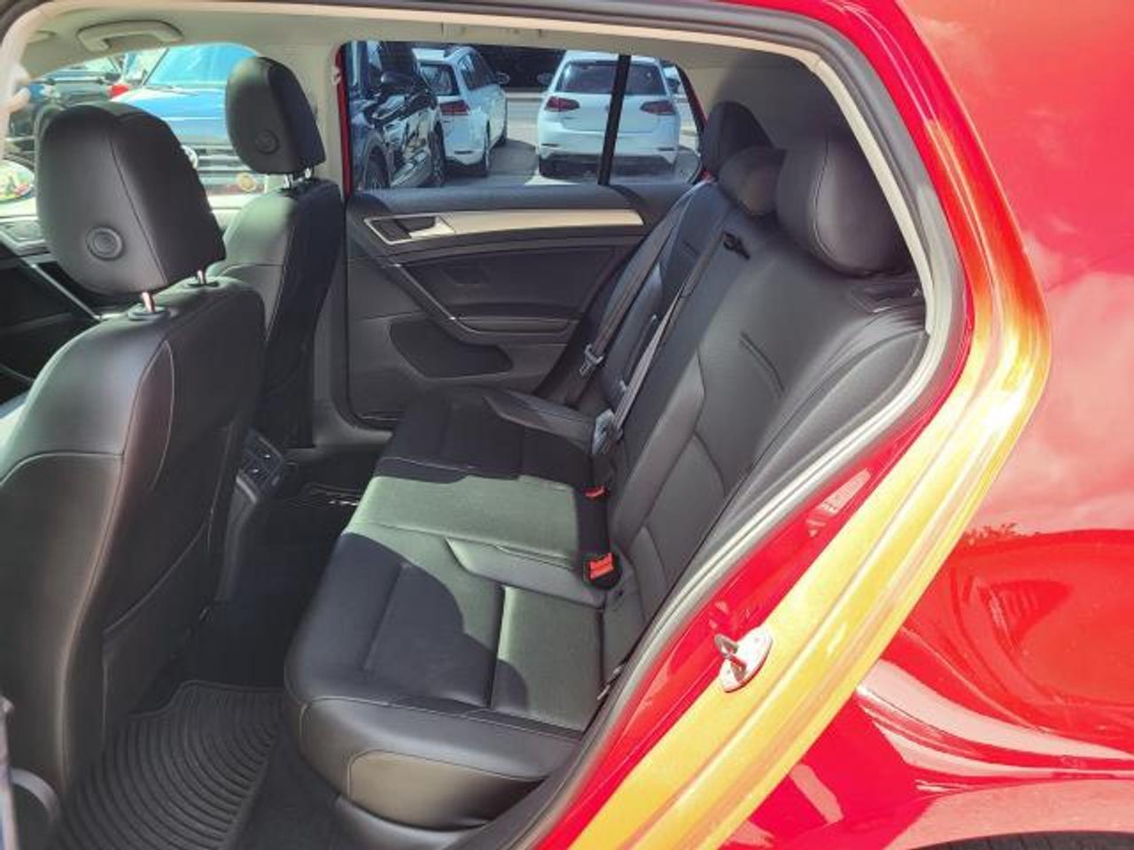2017 Volkswagen Golf COMFORTLINE Photo
