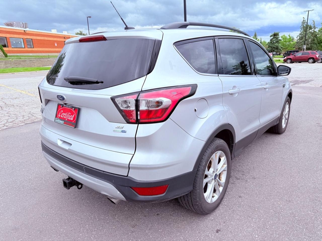 2017 Ford Escape SE 4dr SUV AWD (1.5L 4cyl Turbo 6A) Photo3
