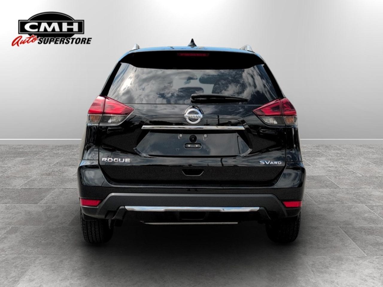 2018 Nissan Rogue SV  **LOW KMS - CLEAN CARFAX** Photo3