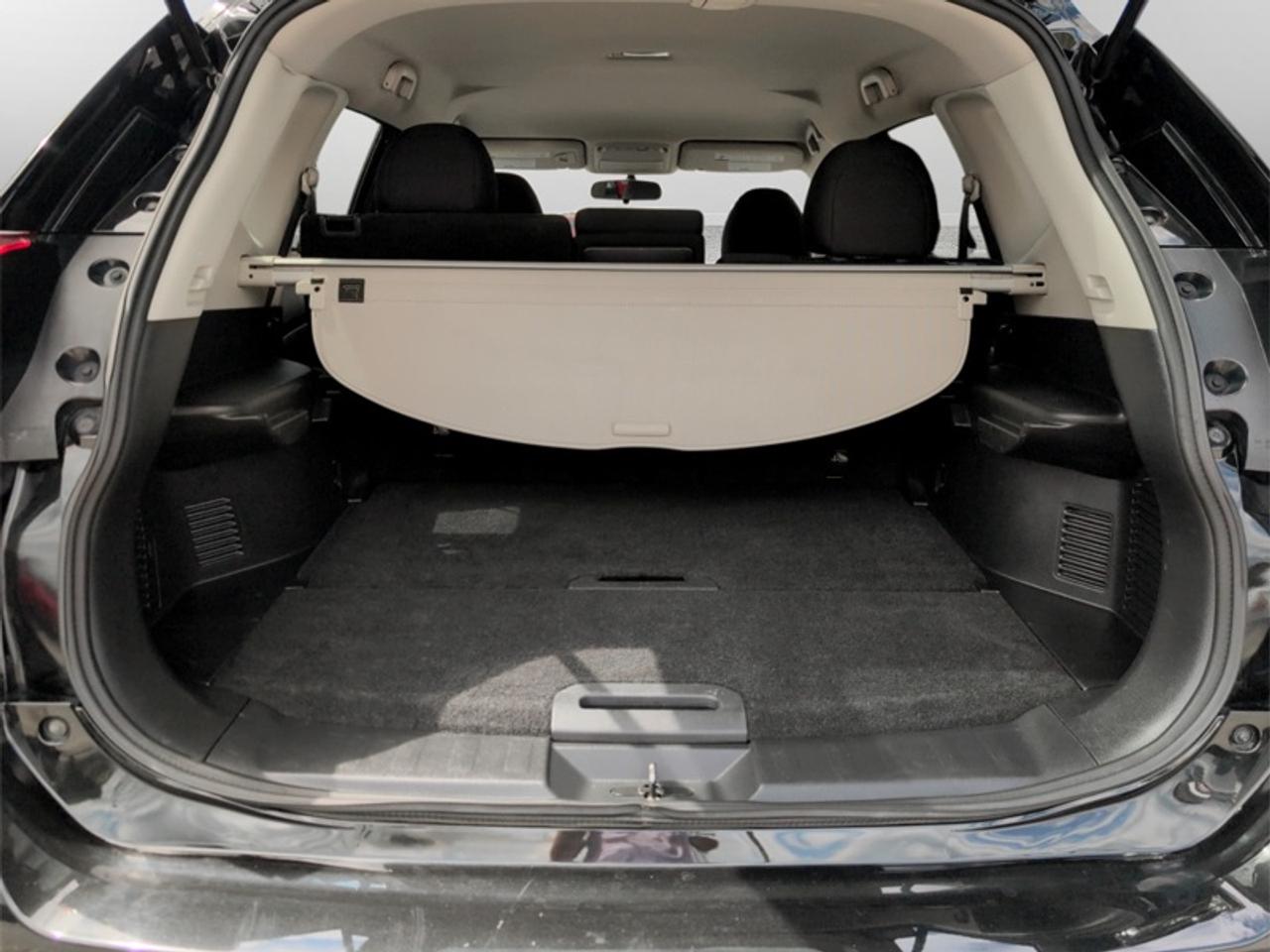 2018 Nissan Rogue SV  **LOW KMS - CLEAN CARFAX** Photo