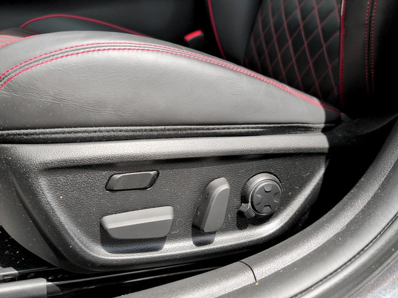 2021 Genesis G70 3.3T Sport  **PRISTINE** Photo