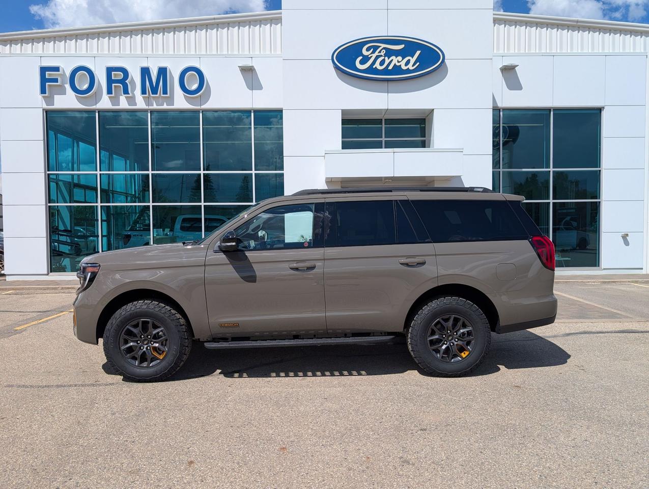 2026 Ford Expedition Tremor Photo0