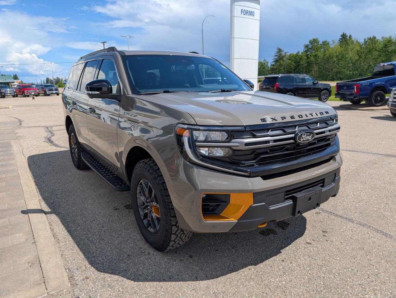2026 Ford Expedition Tremor Photo3