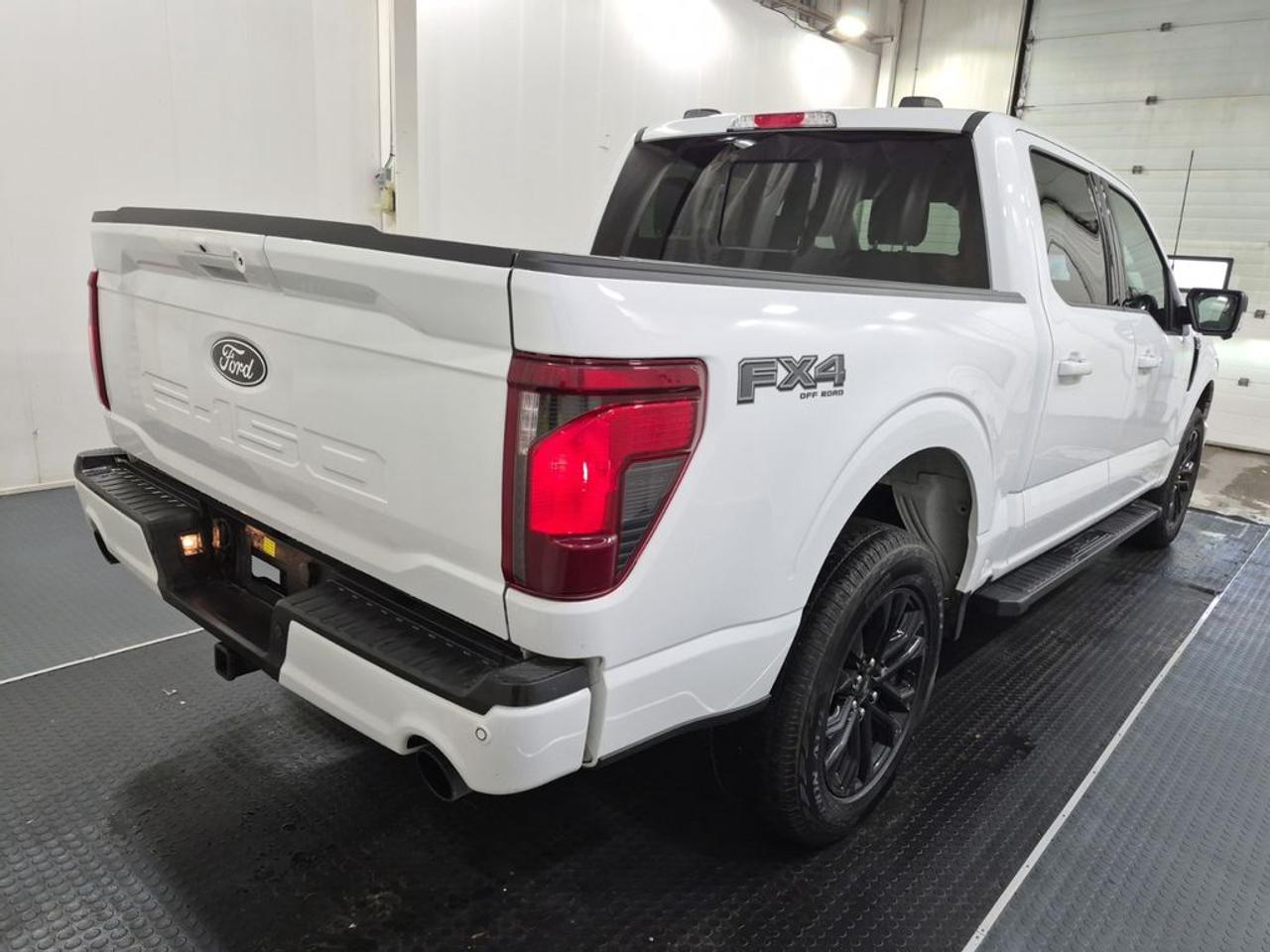2024 Ford F-150 XLT Photo3