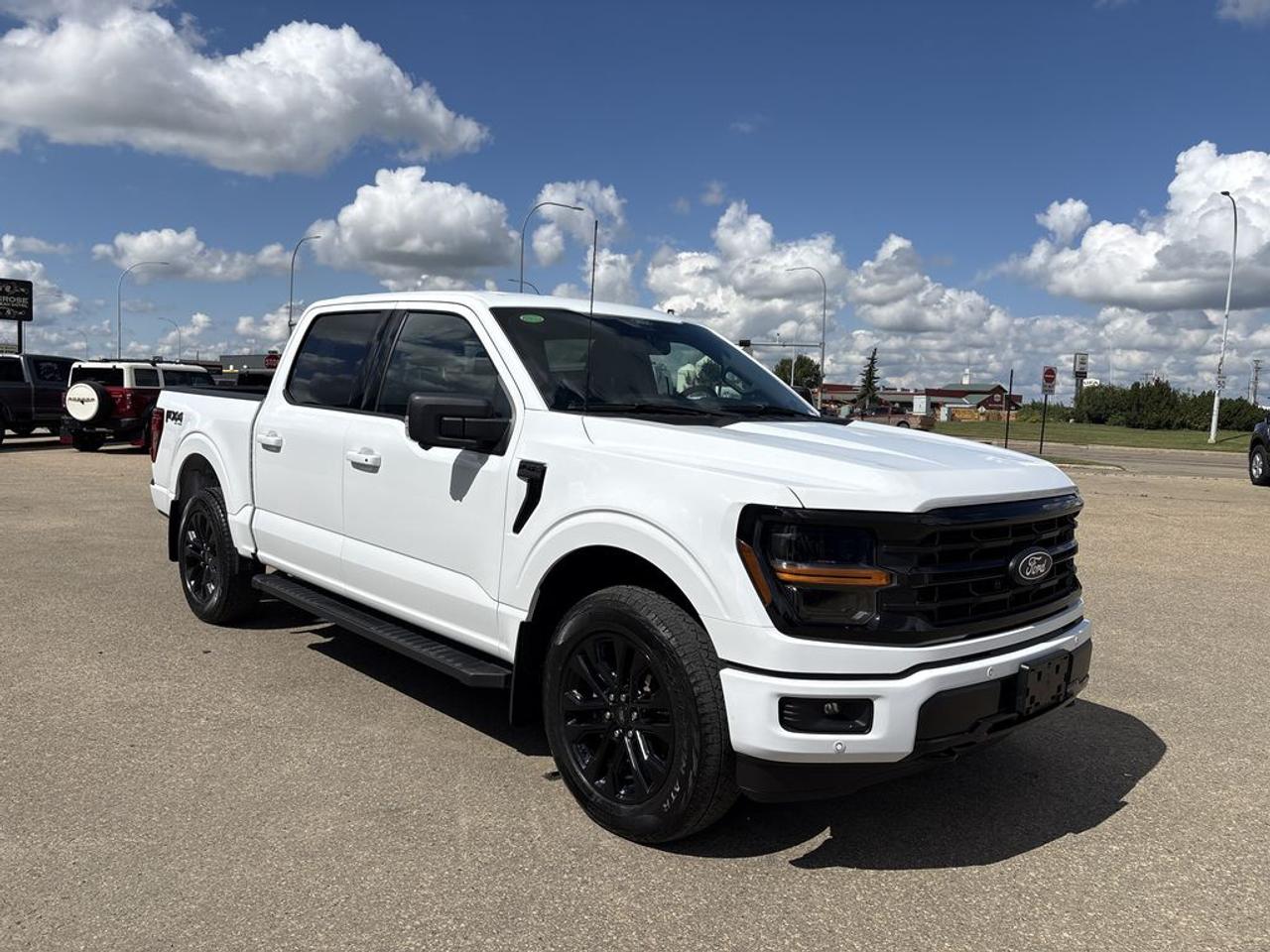2024 Ford F-150 XLT Photo0